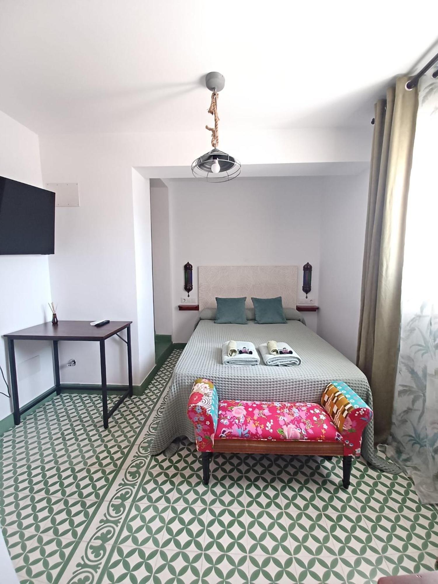 Gibraltar Views Guest House La Línea de la Concepción 외부 사진